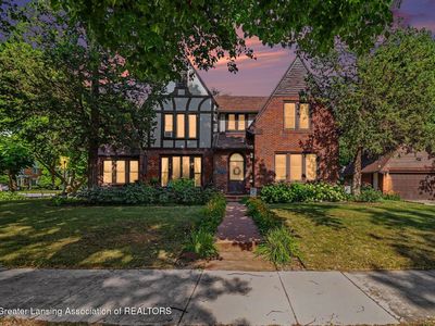 416 Carey St