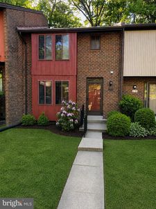 21 Briardale Ct