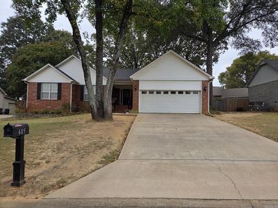 Property at 605 Live Oak Dr, Searcy, AR