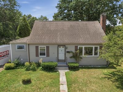 6 Meadowbrook Rd