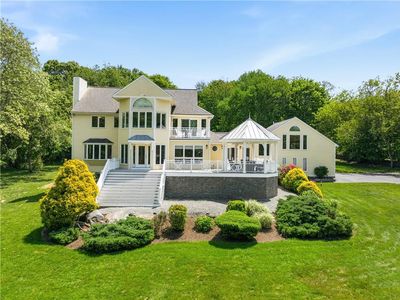 38 Gondola Ave