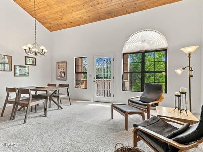 5334 N Calle Del Rocio