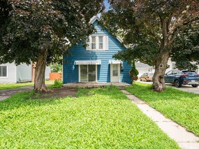 109 5th St NE
