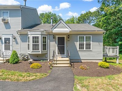 565 Quaker Ln APT 122