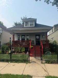 Property at 8940 S Parnell Ave, Chicago, IL