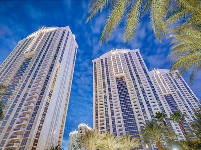 135 Harmon Ave UNIT 920