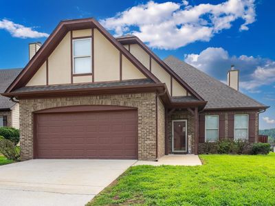 4455 Sierra Ln