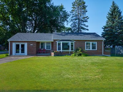 1818 Cleveland Rd W