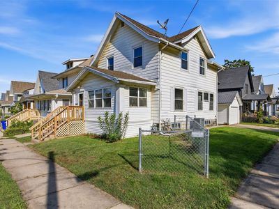 1624 6th Ave SE