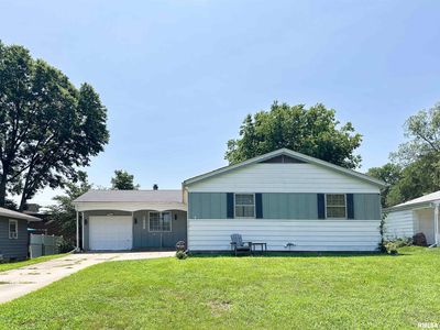 1800 E Saint Jude Ct