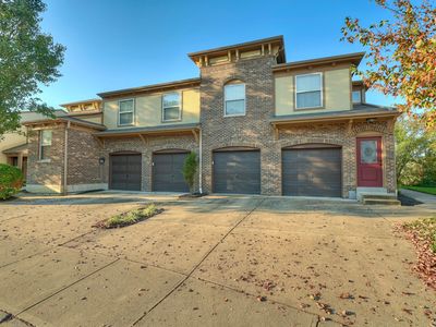2243 Rolling Hills Dr