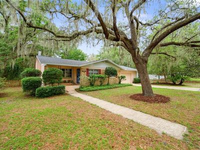 318 SW 40th Ter