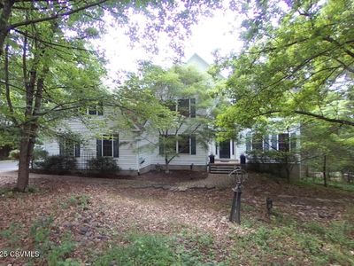 60 Hunt Club Dr