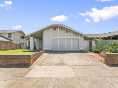 1063 Kamaole St