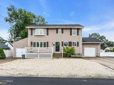 20 E Lakewood Ave
