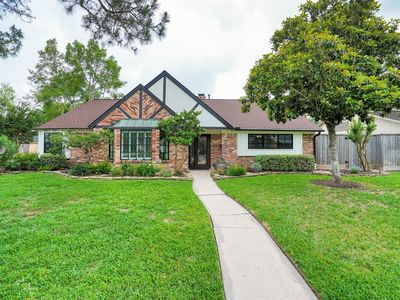 5927 Valkeith Dr