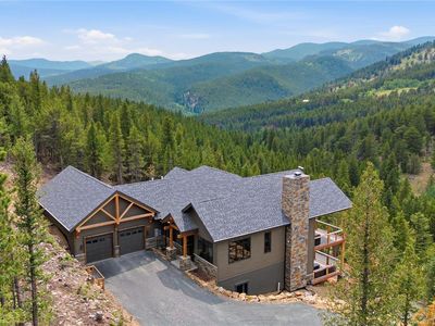 1025 Paradise Valley Parkway
