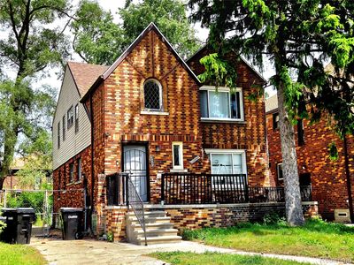 17328 Indiana St