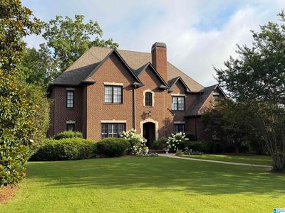 1204 Perthshire Ct
