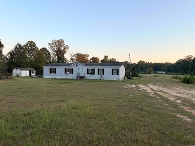 4371 Highway 35 E