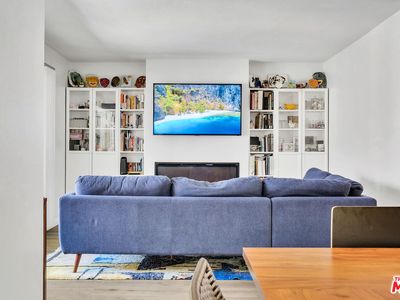 5674 Windsor Way Unit 210