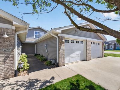 626 Pointe Ct SW