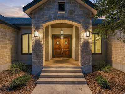 112 ROLLING VIEW DR