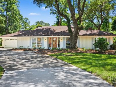 2 Blount Lane