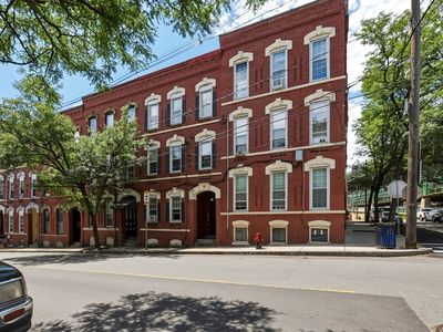 66 Beacon St #1