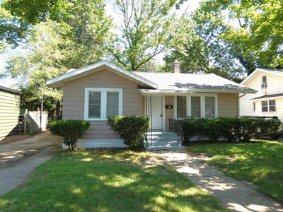 183 Searles Ave