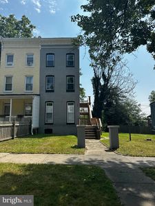 141 S Augusta Ave