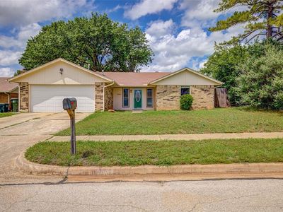 2009 Oakcreek Dr