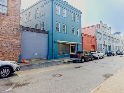 422 Notre Dame St #3