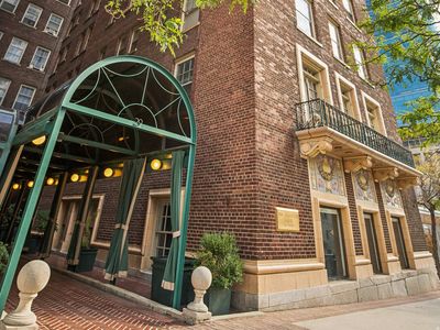 29 S State St APT 408
