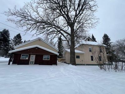 2202 South Broadway Street