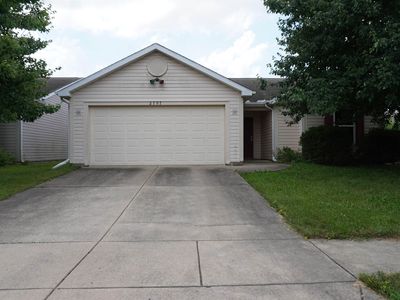 2707 Queencastle Dr