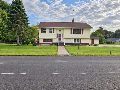 1300 Robin Rd
