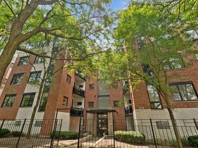2337 W Wolfram St APT 312