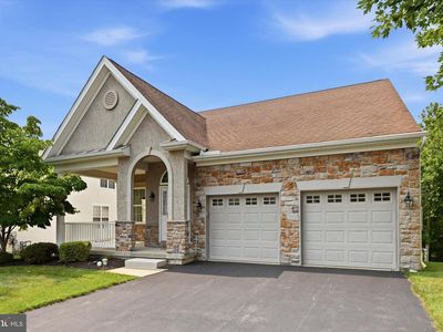 270 Hendrickson Ln