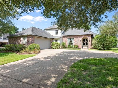 6123 Jonathan Alaric Ave