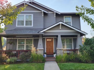 2711 NE Great Horned Pl