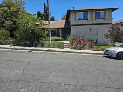 2430 S Ridgewood Dr