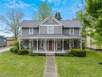 198 E Main St