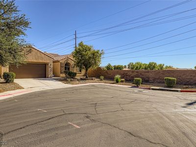 5772 Flying Birdie Ave