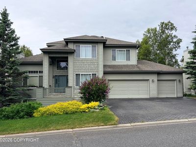 4825 Potter Crest Cir