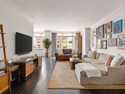 90 E End Ave APT 4B