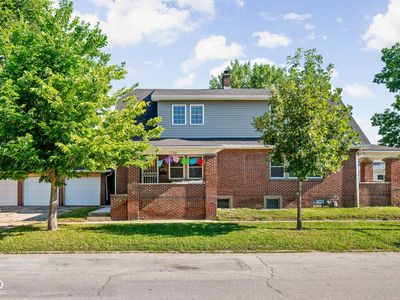 1724 Woodlawn Ave