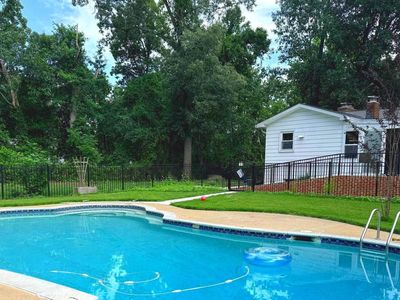 833 Meadow Rd