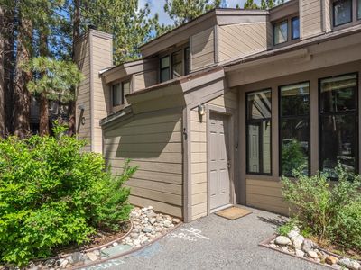 2252 Meridian Blvd #20