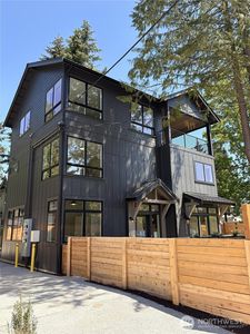 3026 NE 95th Street